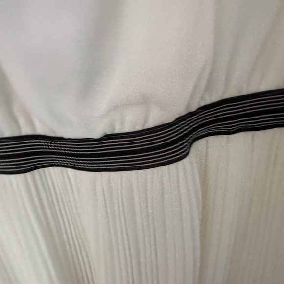 Gorgeous White Maxi Boating Dress with Pleating Detail - Picture 3 of 3